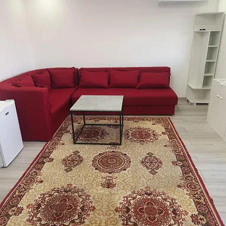 Azra شقة